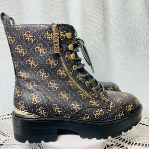 NEW Guess Women's Ankle Boots Fearne Logo Lug Sole Color Brown Zipper Size 10 M.